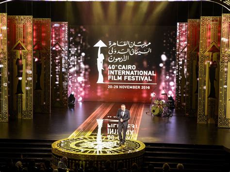 De Cairo International Film Festival: Een Glorieuze Weerspiegeling van het Egyptische Bioscooptalent en een Ontmoetingspunt voor de Internationale Cinema